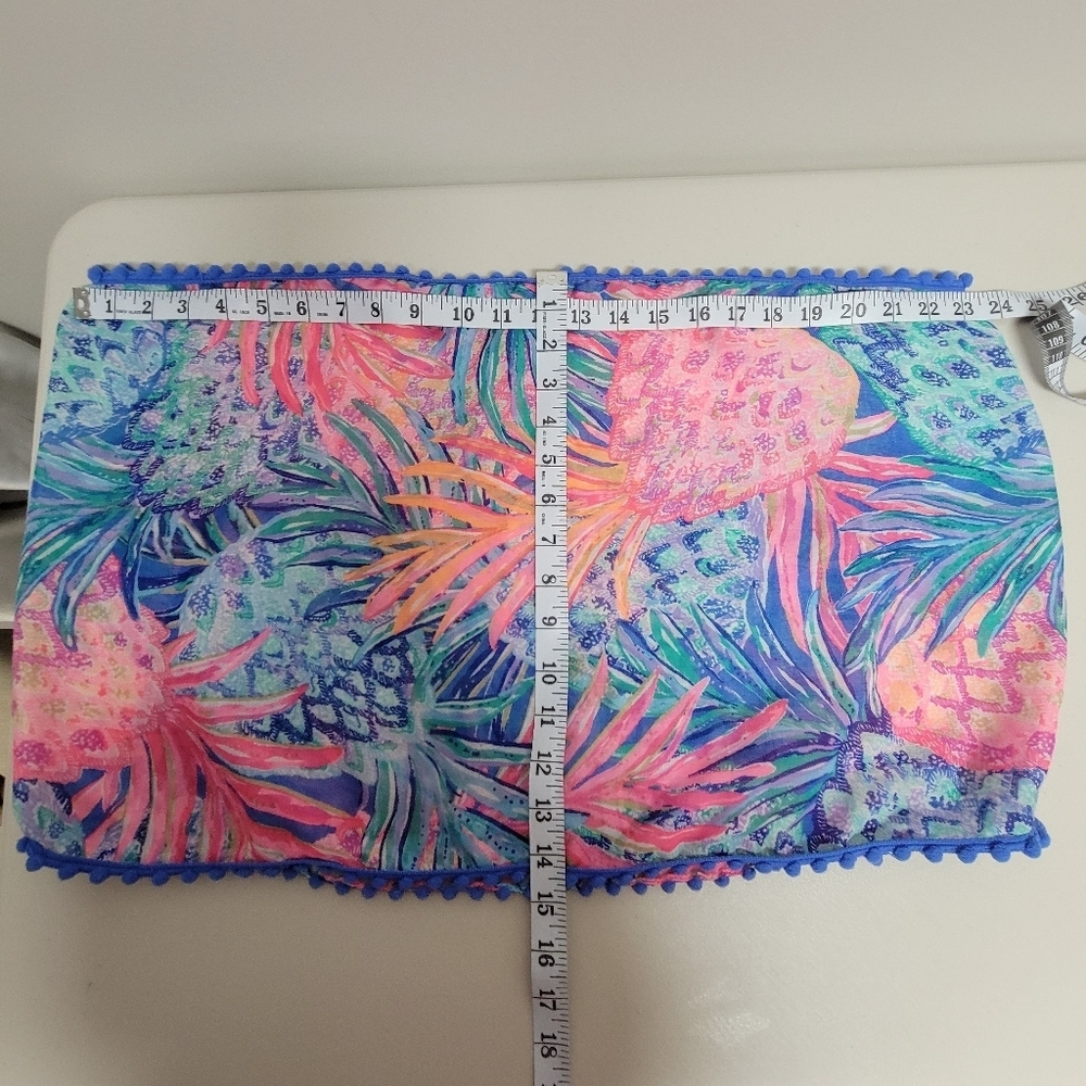 Lilly Pulitzer Girls Infinity Scarf With Pom Pom Fringe Hem. - Picture 6 of 7